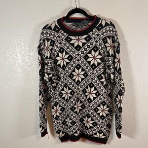 Vintage Liz Wear Black White Red Fair Isle Snowflake Crew Sweater Size Medium